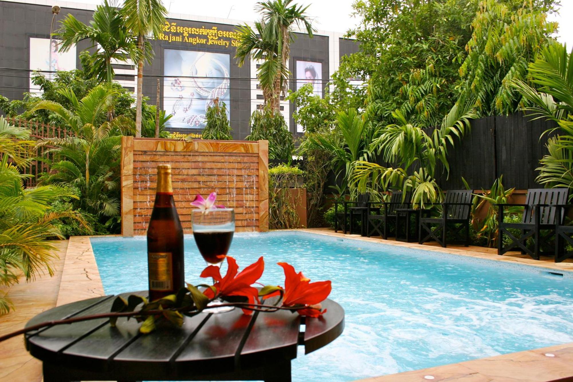Shining Angkor Boutique Hotel Сіємреап Екстер'єр фото