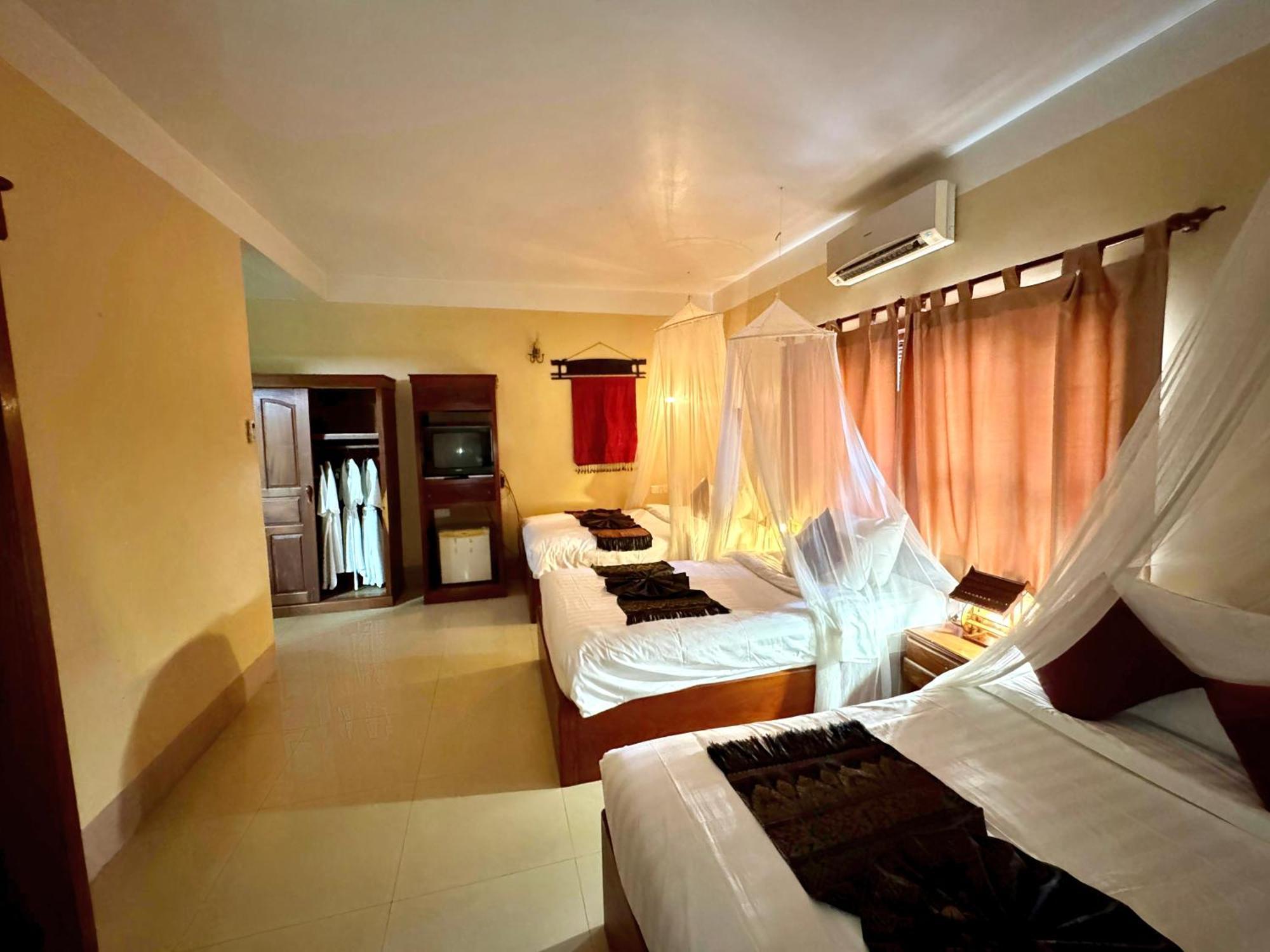Shining Angkor Boutique Hotel Сіємреап Номер фото