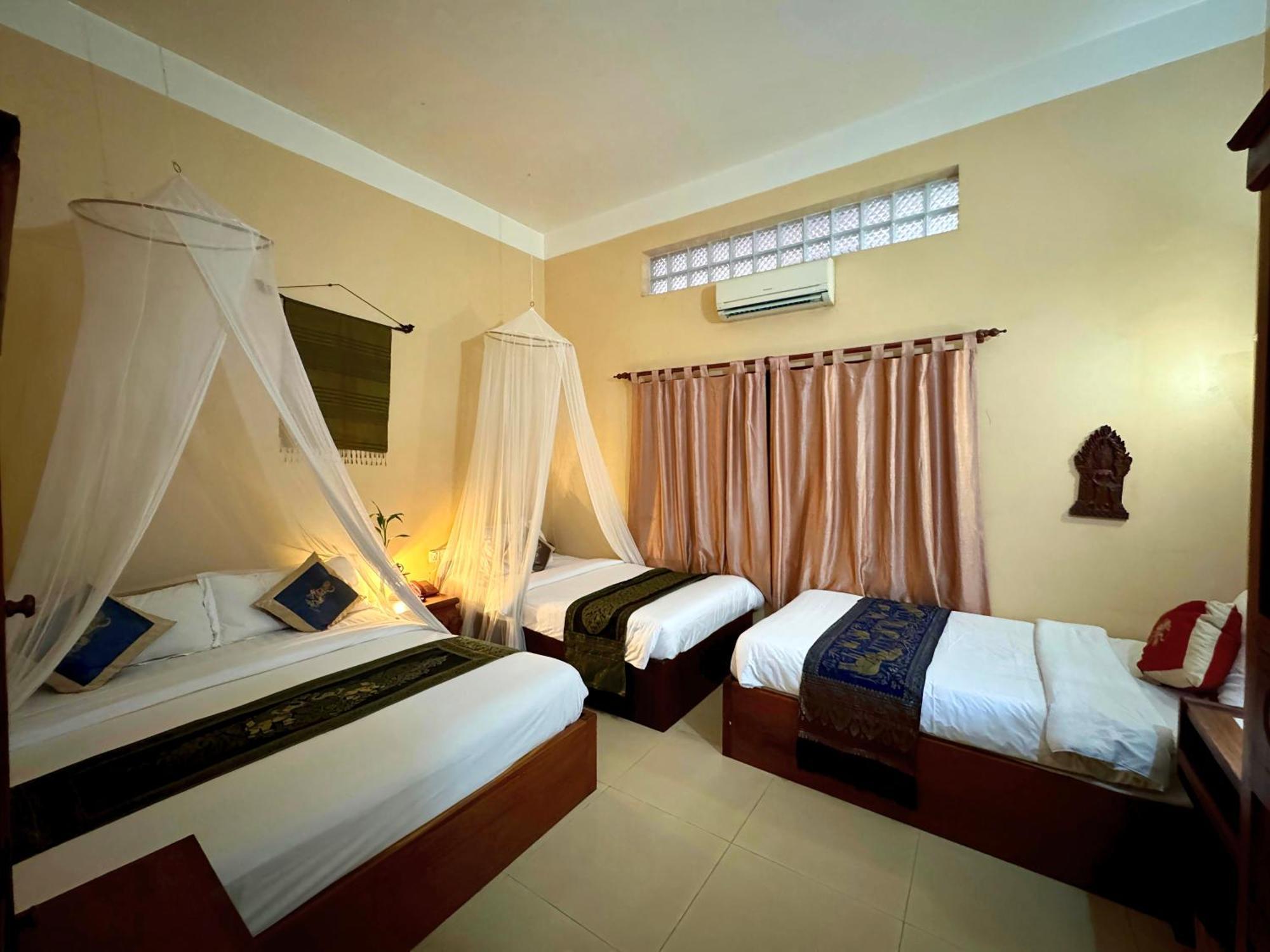 Shining Angkor Boutique Hotel Сіємреап Номер фото