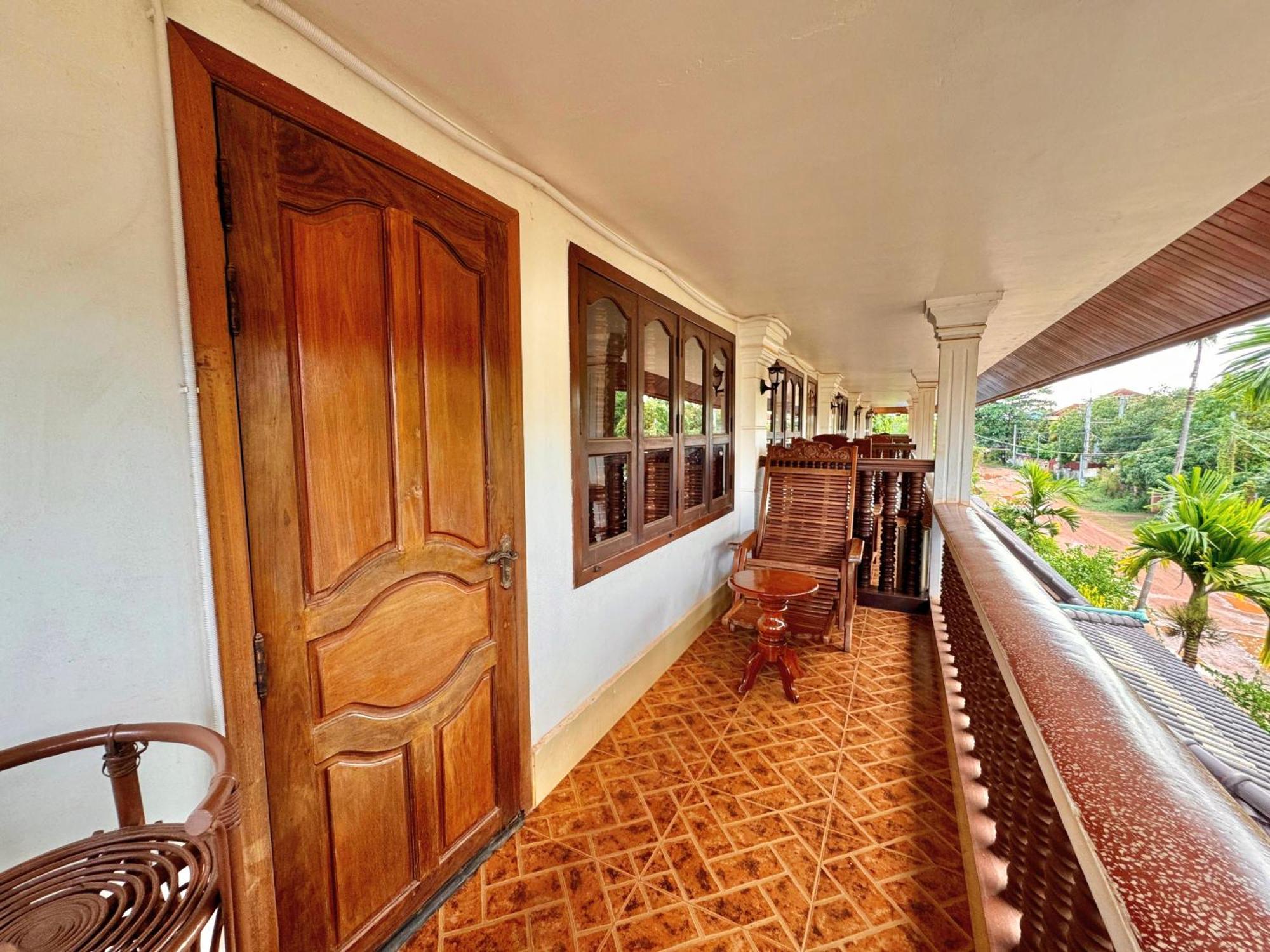 Shining Angkor Boutique Hotel Сіємреап Номер фото