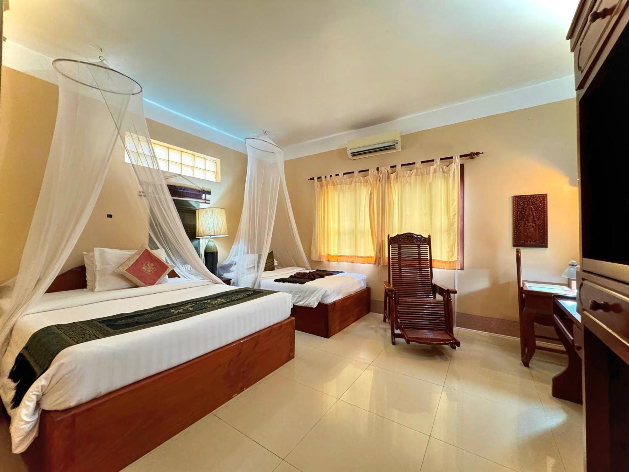 Shining Angkor Boutique Hotel Сіємреап Номер фото