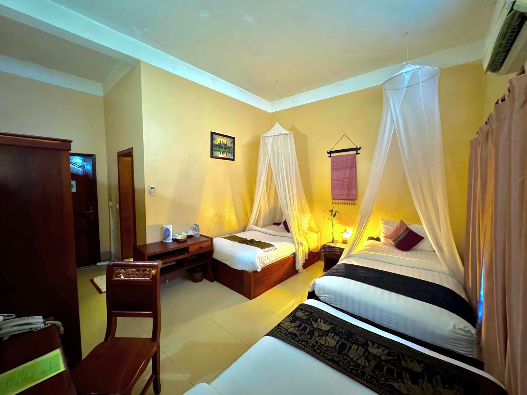 Shining Angkor Boutique Hotel Сіємреап Номер фото
